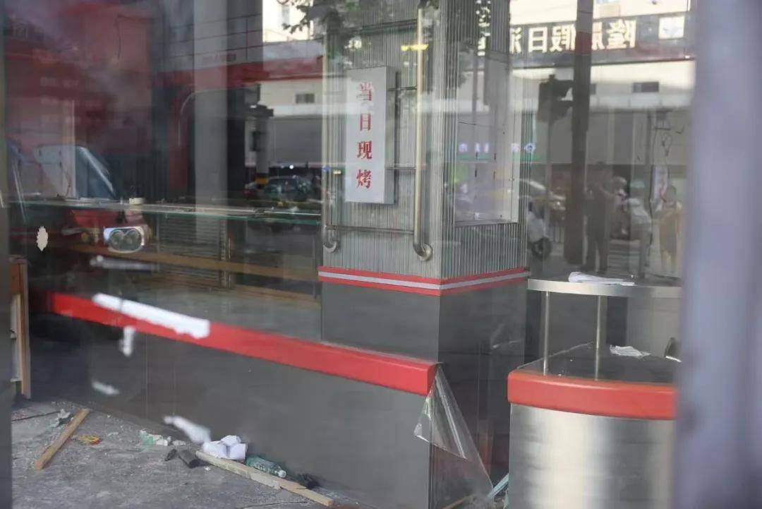 太突然！知名品牌在沪门店全部关闭，有人措手不及：充值卡还没用完